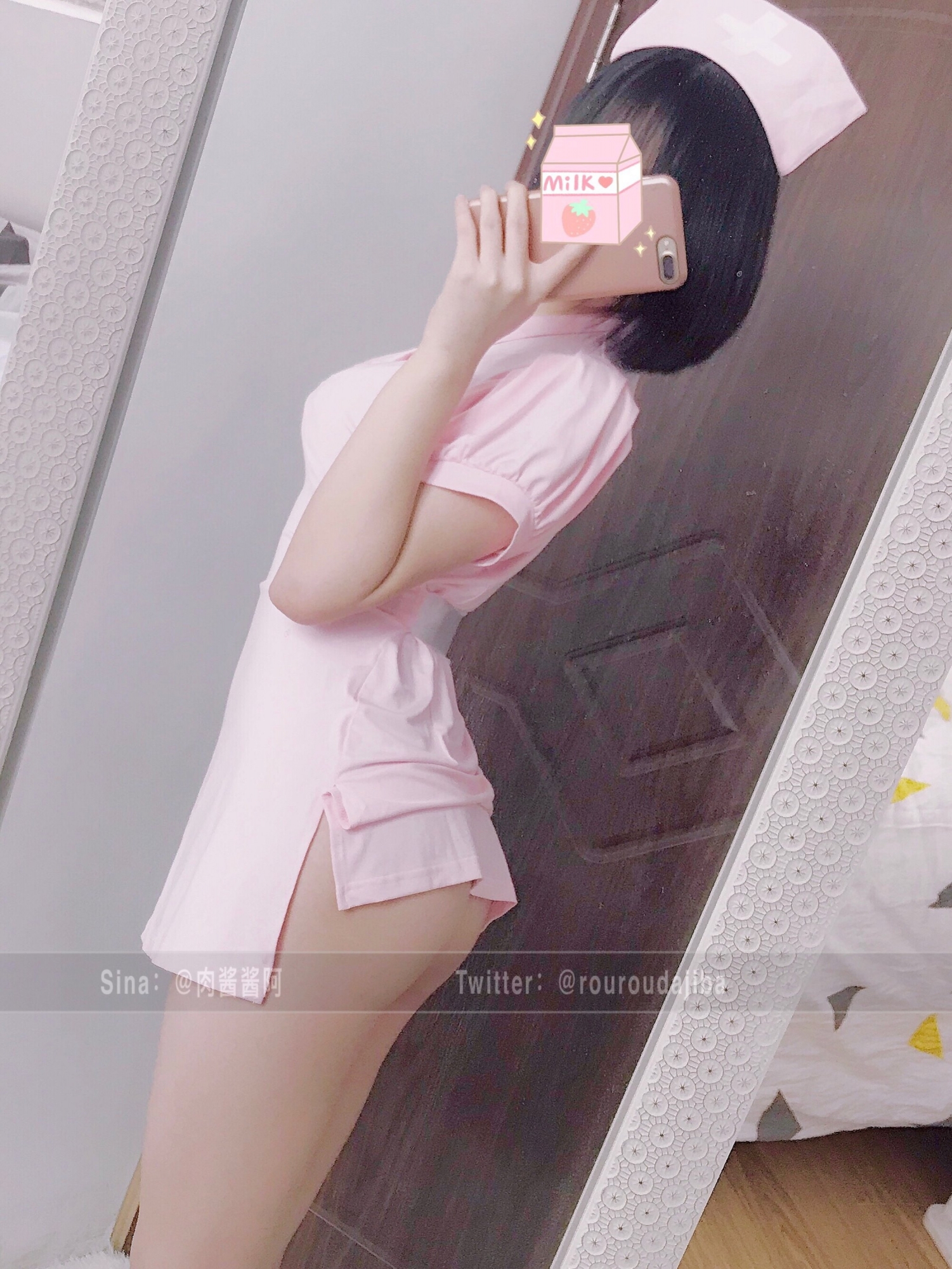 一只肉酱阿《 粉嫩小护士制服诱惑 》80p