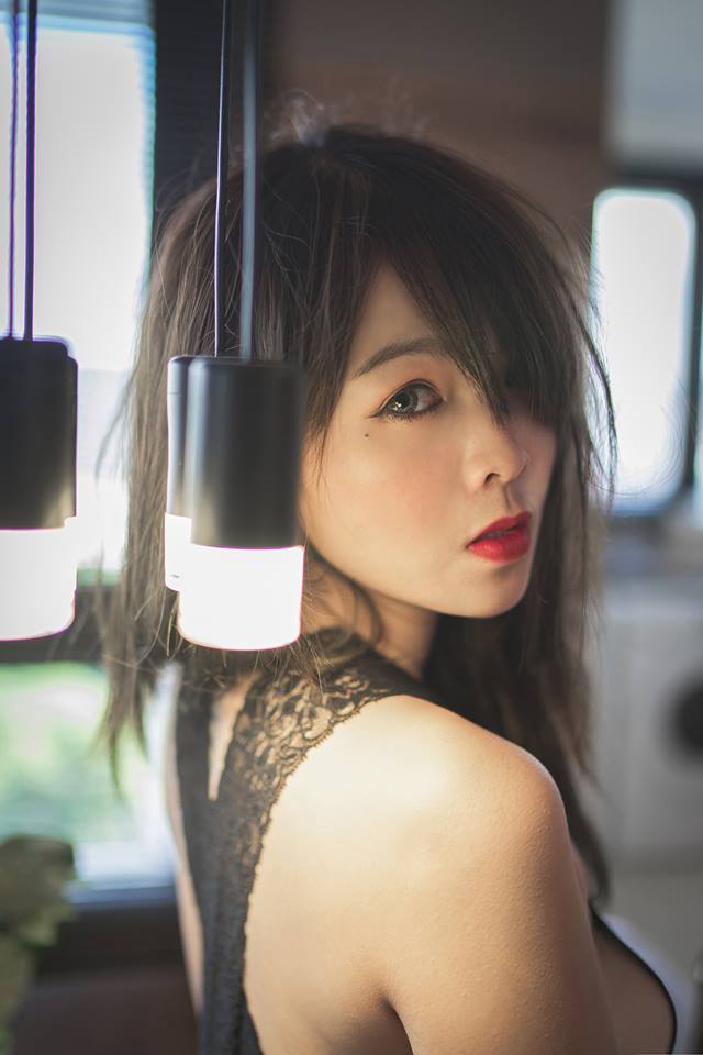 混亂中色慾交織的「女體誘惑」！讓我們一起在雜亂的生活中墮落吧！