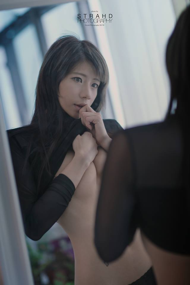 情慾感爆棚！「香港正妹」尺度不設限，用自己的身體創造情慾藝術！