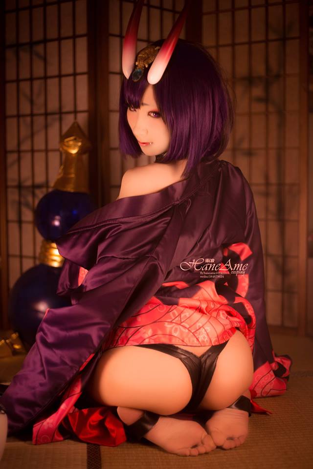 「性感爆乳Coser」雨波超大尺度演出！絕美顏值還有火辣身材完美還原二次元！