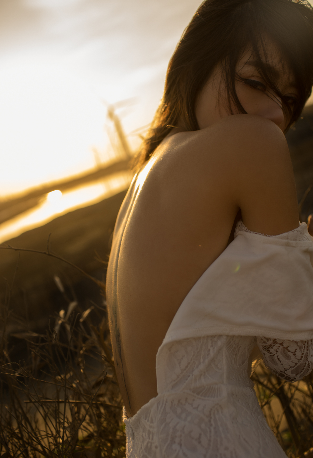 自然與「女體曲線」交融的藝術！攝影師CK鏡下隨著森林跳舞的唯美情慾流動！
