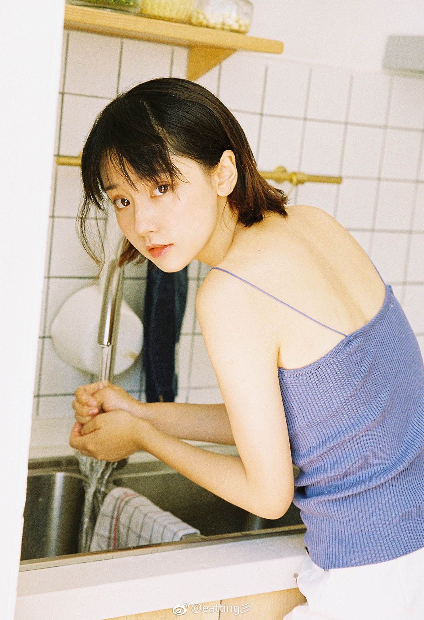 就是要顏值先決！夏天就是要看清涼的「少女寫真」，甜美畫面絕對消暑！