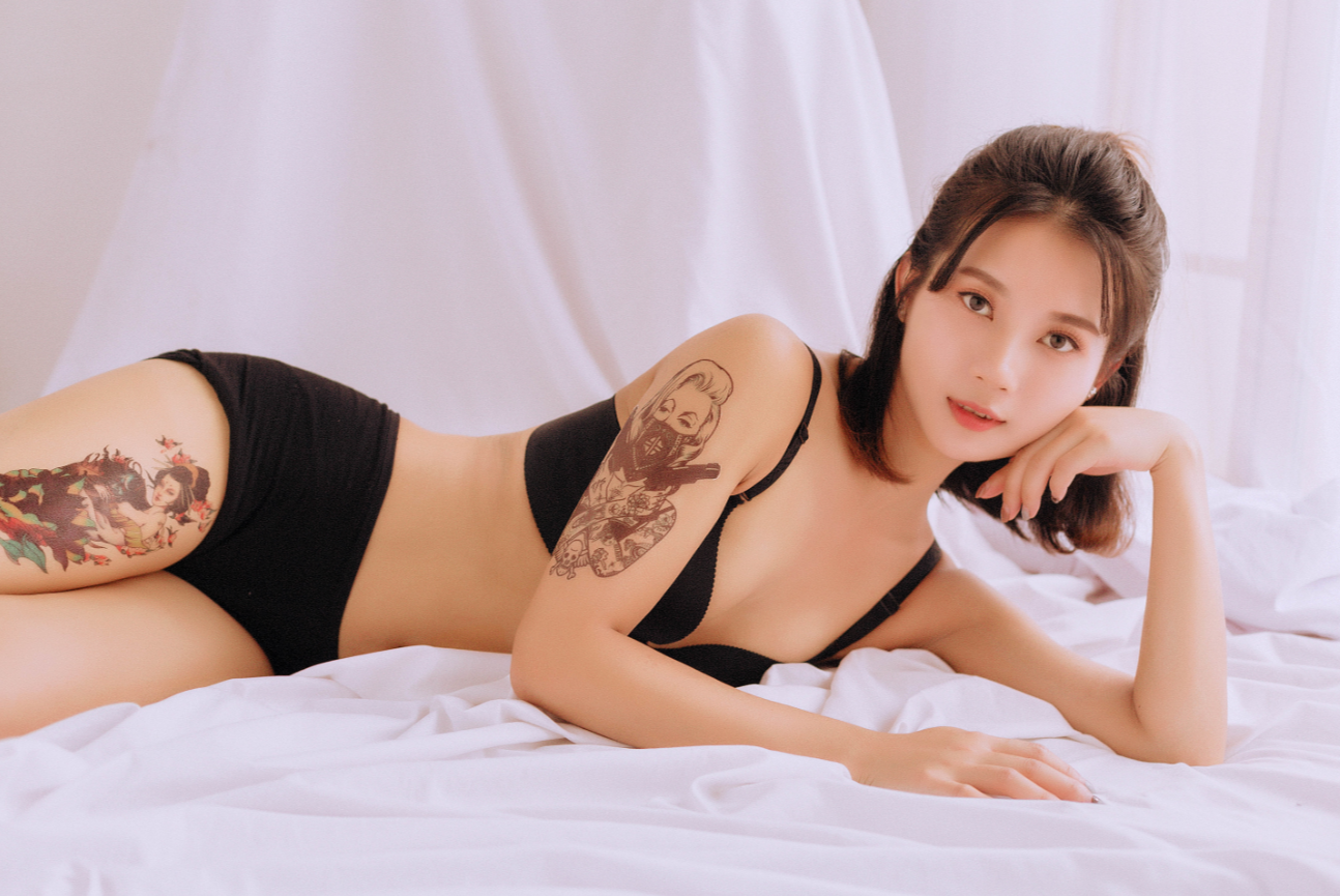 女孩最性感的瞬間！「青春少女」清新自然的小性感，這就是清純啊！