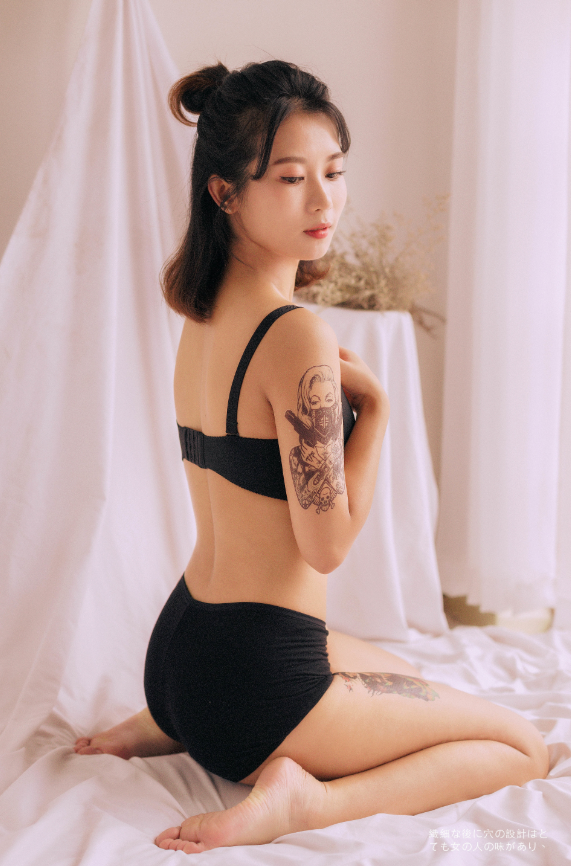 女孩最性感的瞬間！「青春少女」清新自然的小性感，這就是清純啊！