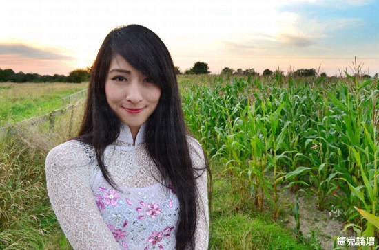 Annchirisu Nude