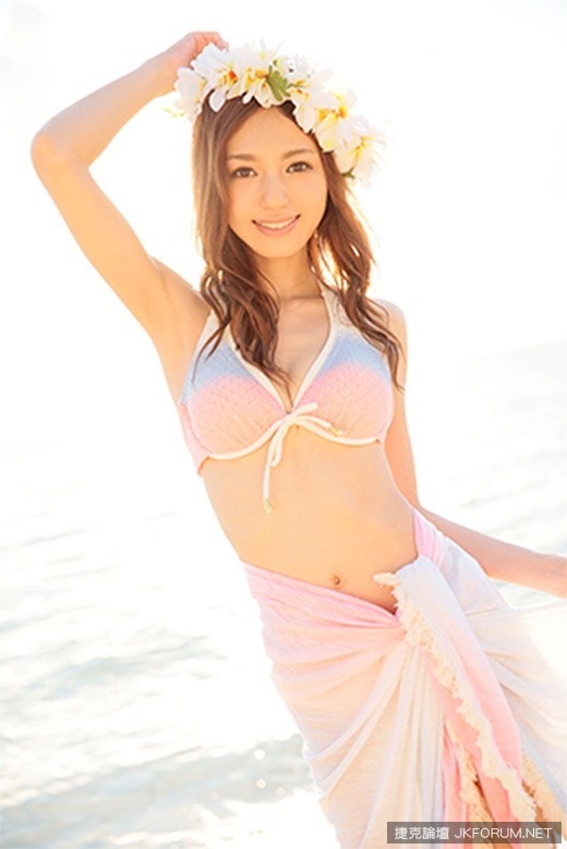 kishi_aino_4396-004s.jpg