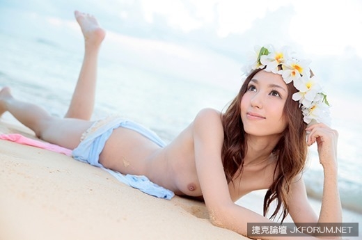 kishi_aino_4396-006s.jpg