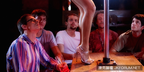 新灰色新興產業：裸體美容美髮