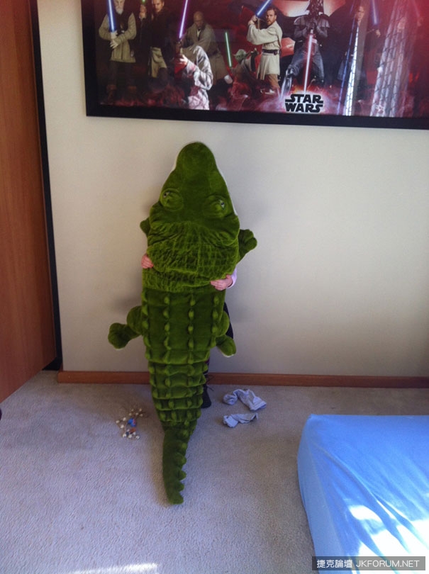 funny-kids-playing-hide-and-seek-49__605.jpg