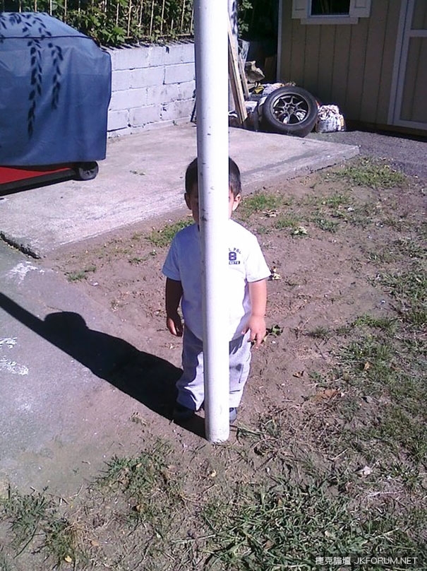 funny-kids-playing-hide-and-seek-50__605.jpg