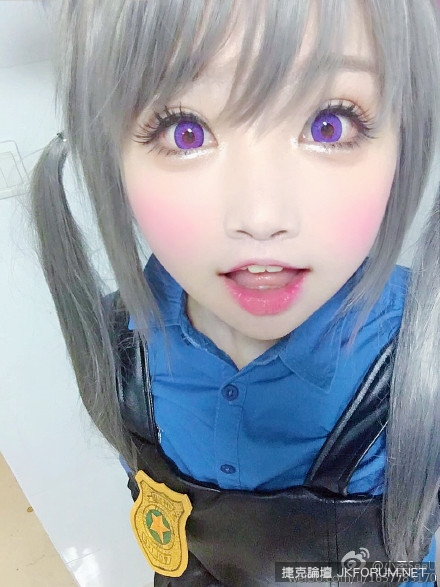 上海美少女COSER-小柔SeeU，引發日本網民高度關注