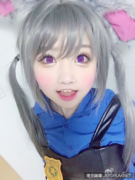 上海美少女COSER-小柔SeeU，引發日本網民高度關注