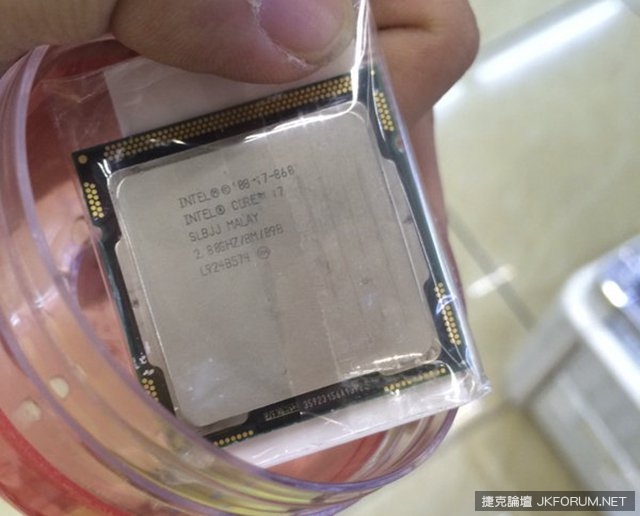 日本扭蛋機什麼都可以轉，這名阿宅只花台幣150元轉出電腦高端CPU！
