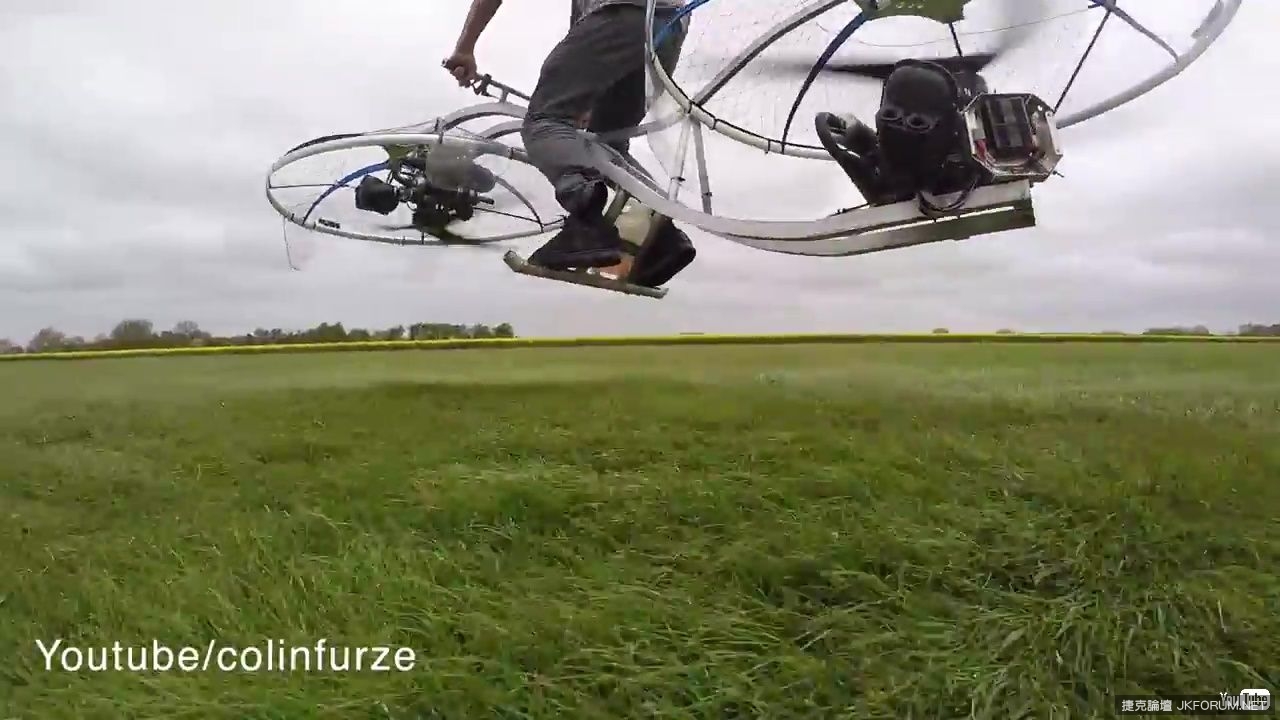男人的浪漫！Youtuber發明家自製飛行腳踏車Hoverbike！
