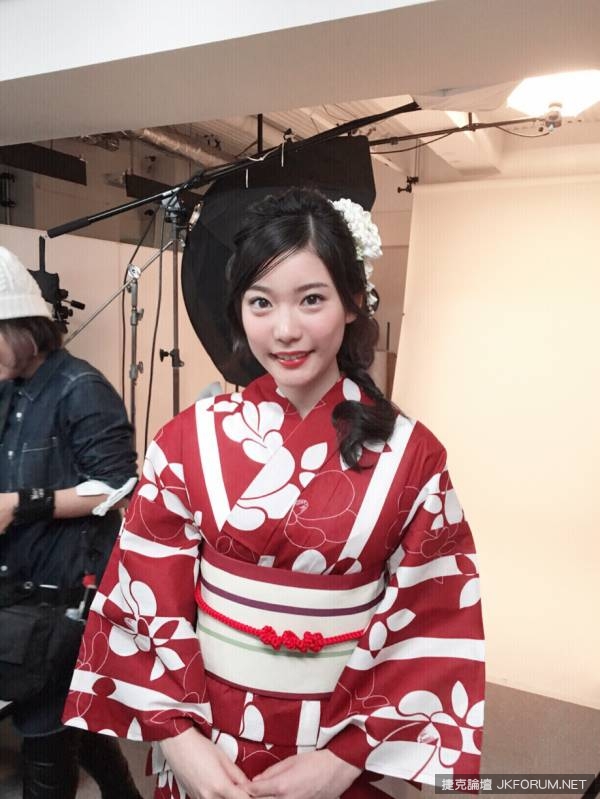 根本是偶像！太可愛的日本現役JK職業女流將棋手竹俣紅