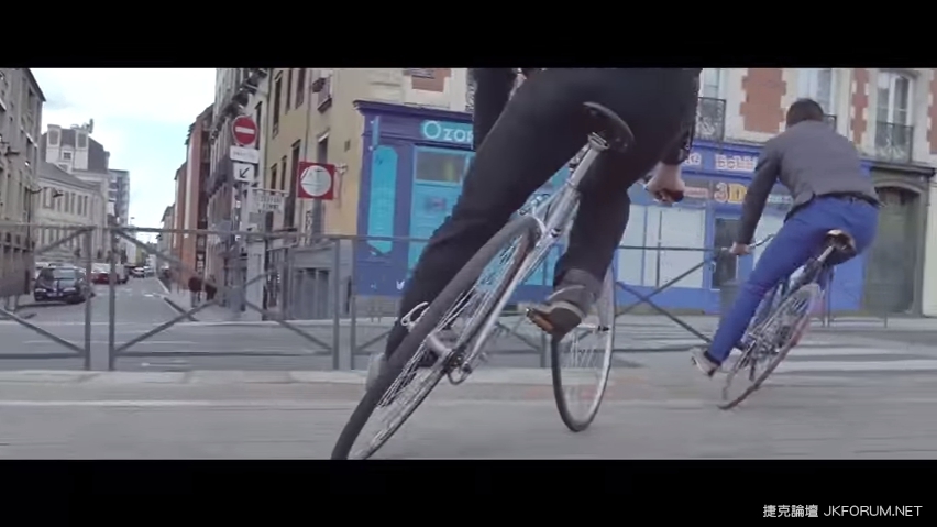 最新設計！符合人體運動自由彎曲腳踏車！