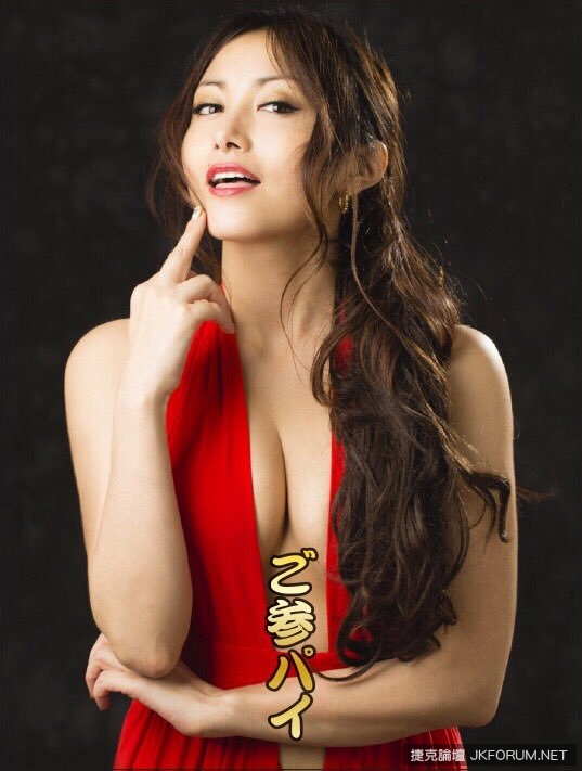 聲優也要靠巨乳力拼？巨乳御姊聲優高橋智秋水手服讓人受不了！