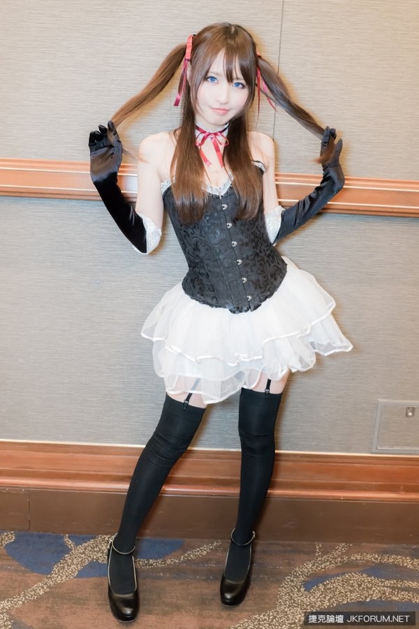 用美尻來為你上班打氣加油！日本美人Cosplayer「なーさん」
