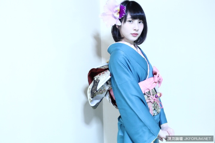 好可愛～爆紅水手服少女代言跳舞　短裙飄逸程度太讓人羞惹