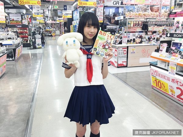 好可愛～爆紅水手服少女代言跳舞　短裙飄逸程度太讓人羞惹