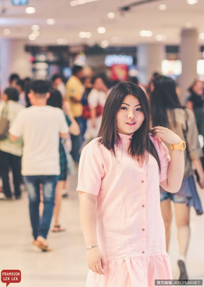 泰國Sine Benjaphorn 少女用「蝦餅」作出第2件超美坎城華服