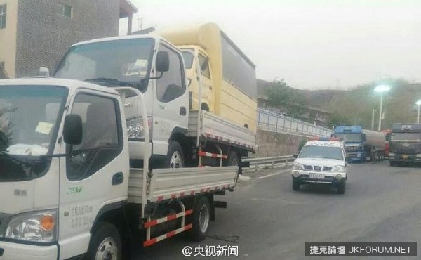載有「卡車的卡車的卡車司機」被逮，網友說這叫「轟」