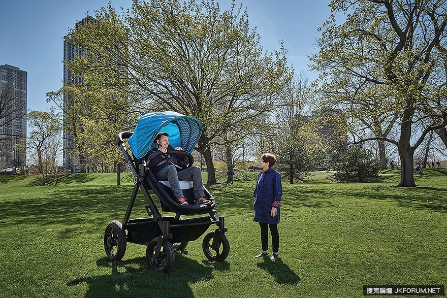 嬰兒車也可以試車！美國廠商推出「成人版」嬰兒車