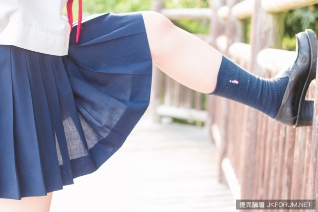 【6upoker】《性感透視裙裝》成為日本女孩新流行？流行透明不是更好…