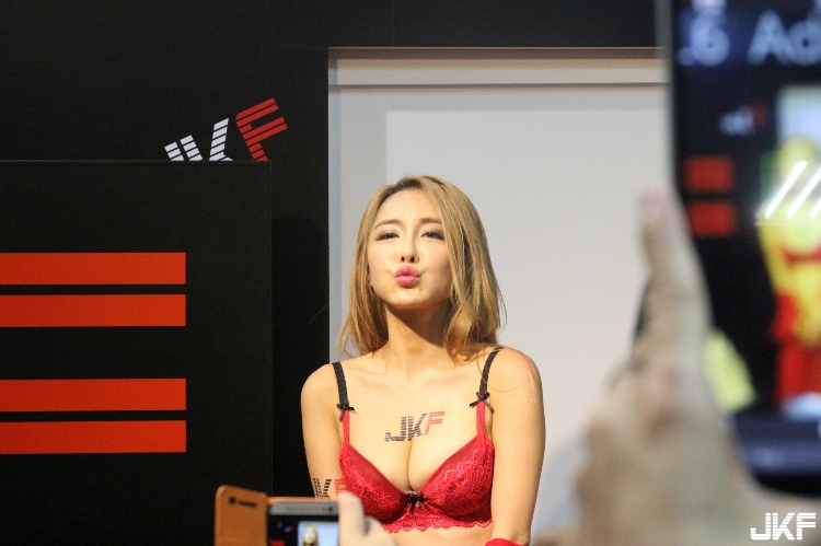 162958ut7gzzgtzrmlz7gu.jpg
