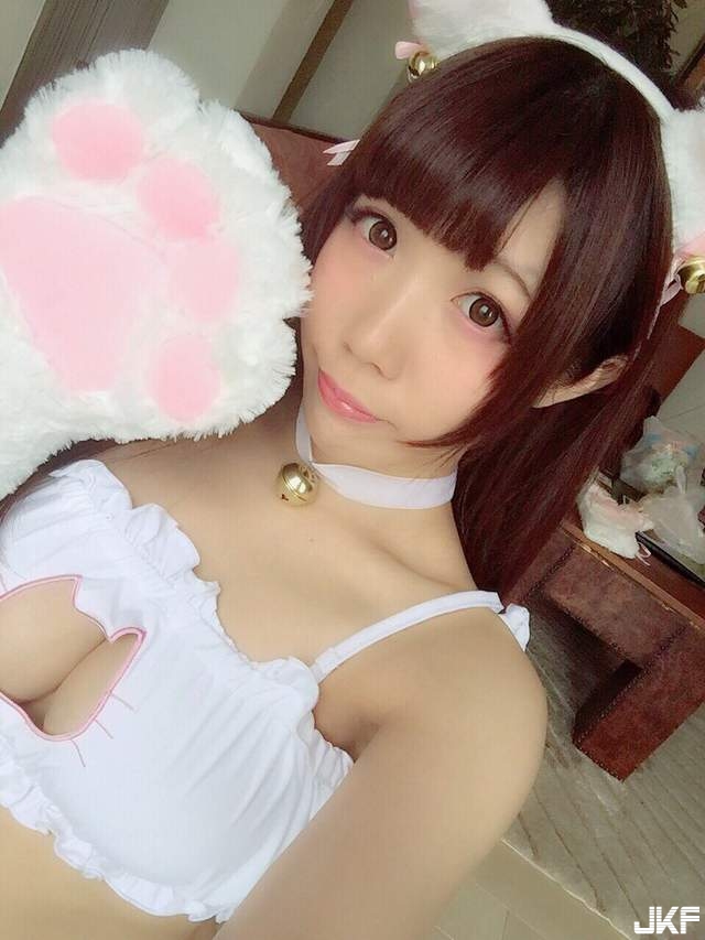 什麼節日讓日本人搶著露事業線？整件衣服只開那個洞好讓人好害羞