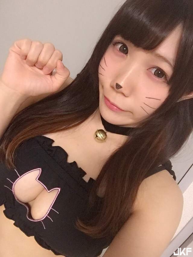什麼節日讓日本人搶著露事業線？整件衣服只開那個洞好讓人好害羞