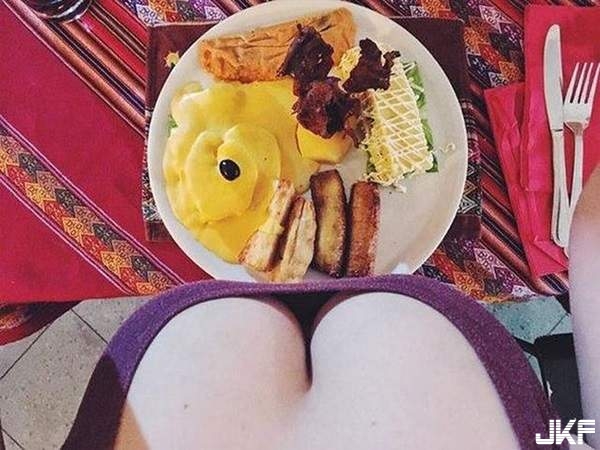 《美食與美乳選哪個》喂！明明是想好好介紹美食啊怎麼歪了