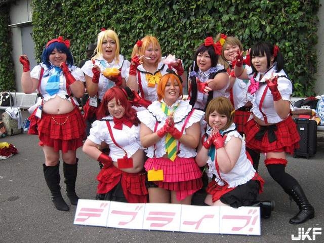 另類COSPLAY團體《肥胖版LoveLive再臨》有自信的胖子也會很耀眼……