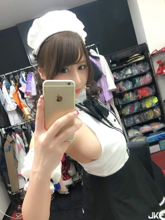 鼻血抑止注意《寫真女星自拍社》團員們的性感生活自拍