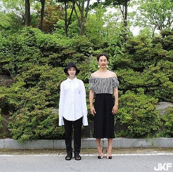 「情侶裝交換穿」連泳裝都換？女生上空了啦＞／／＜