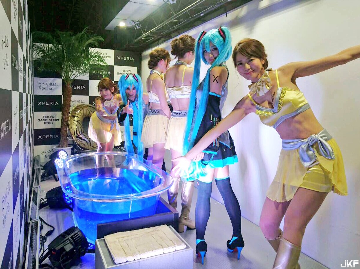 【蜗牛扑克】《Xperia風呂》東京電玩展性感寫真女星早瀬あや現場直接泡澡