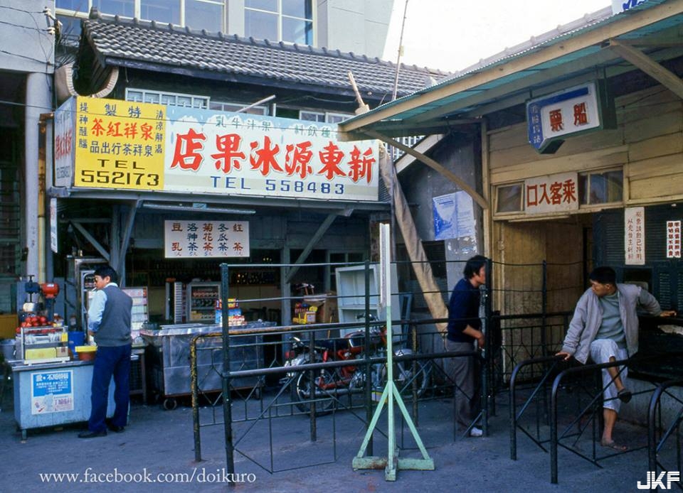 30年前造訪台灣，日本攝影師拍下珍貴的繁華街景！
