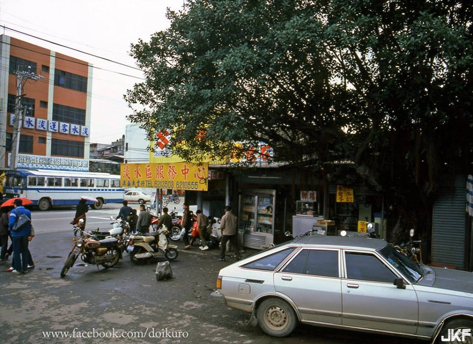 30年前造訪台灣，日本攝影師拍下珍貴的繁華街景！