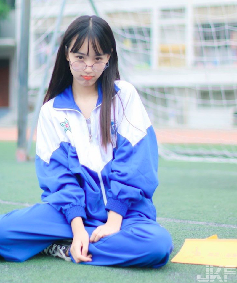 15歲女孩身高「超過173公分」顏值融化眾人！男網友：這輩子沒看過那麼漂亮的&#8230;