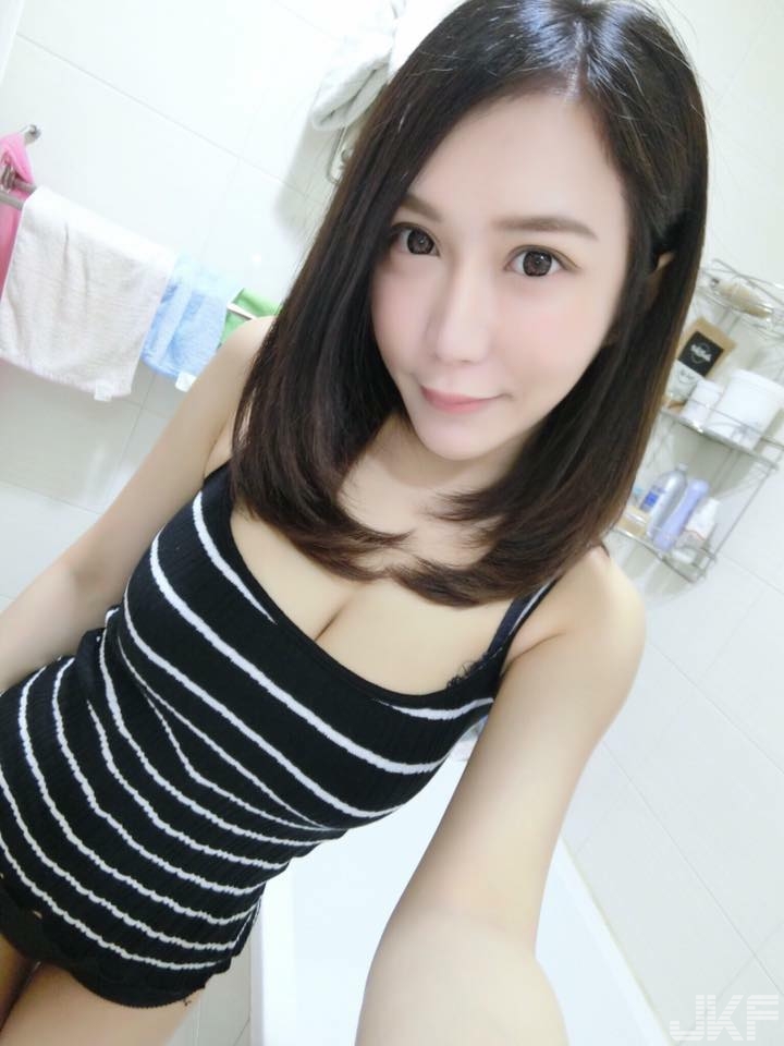 152833ru2nw4rrod44i6d0.jpg