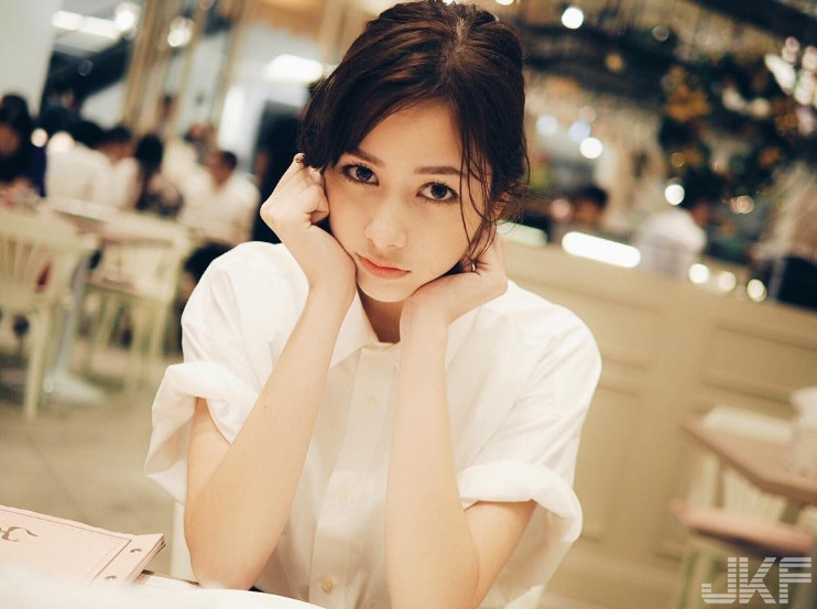 泰國混血兒「失敗機率低」校花級學生妹制服下透出震盪