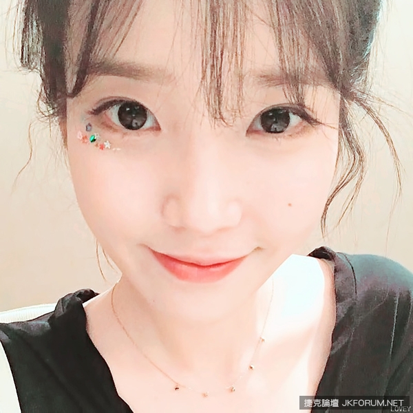 你怎麼選？性感的小野馬？還是清純惹人疼的國民妹妹？