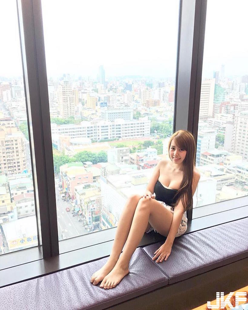 極品狂乳正妹「車頭燈長大」公開招收男徒弟！沒想到她的男徒竟然已超過7萬人&#8230;