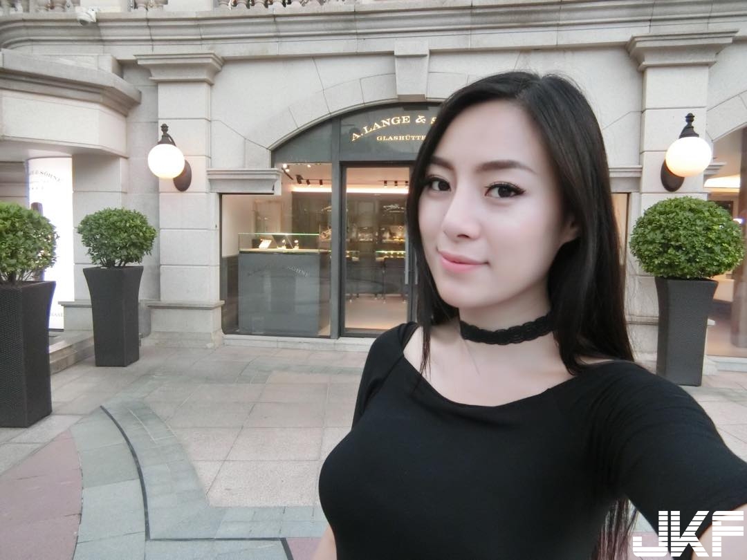 泰國爆乳廚娘Rot Jib被PO網走紅拍性感寫真