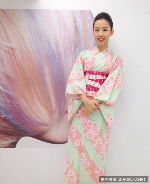「輔大張景嵐」氣質正妹胸前又有料！連證件照都美到讓人想戀愛！