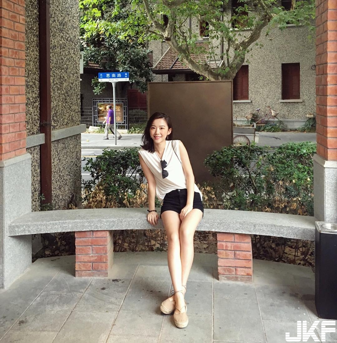「輔大張景嵐」氣質正妹胸前又有料！連證件照都美到讓人想戀愛！