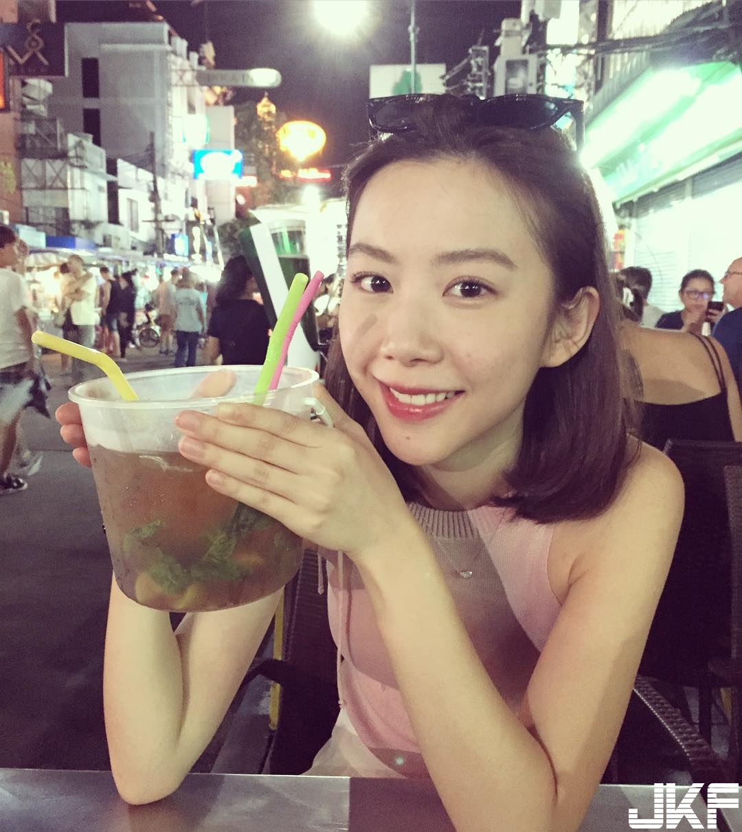 「輔大張景嵐」氣質正妹胸前又有料！連證件照都美到讓人想戀愛！