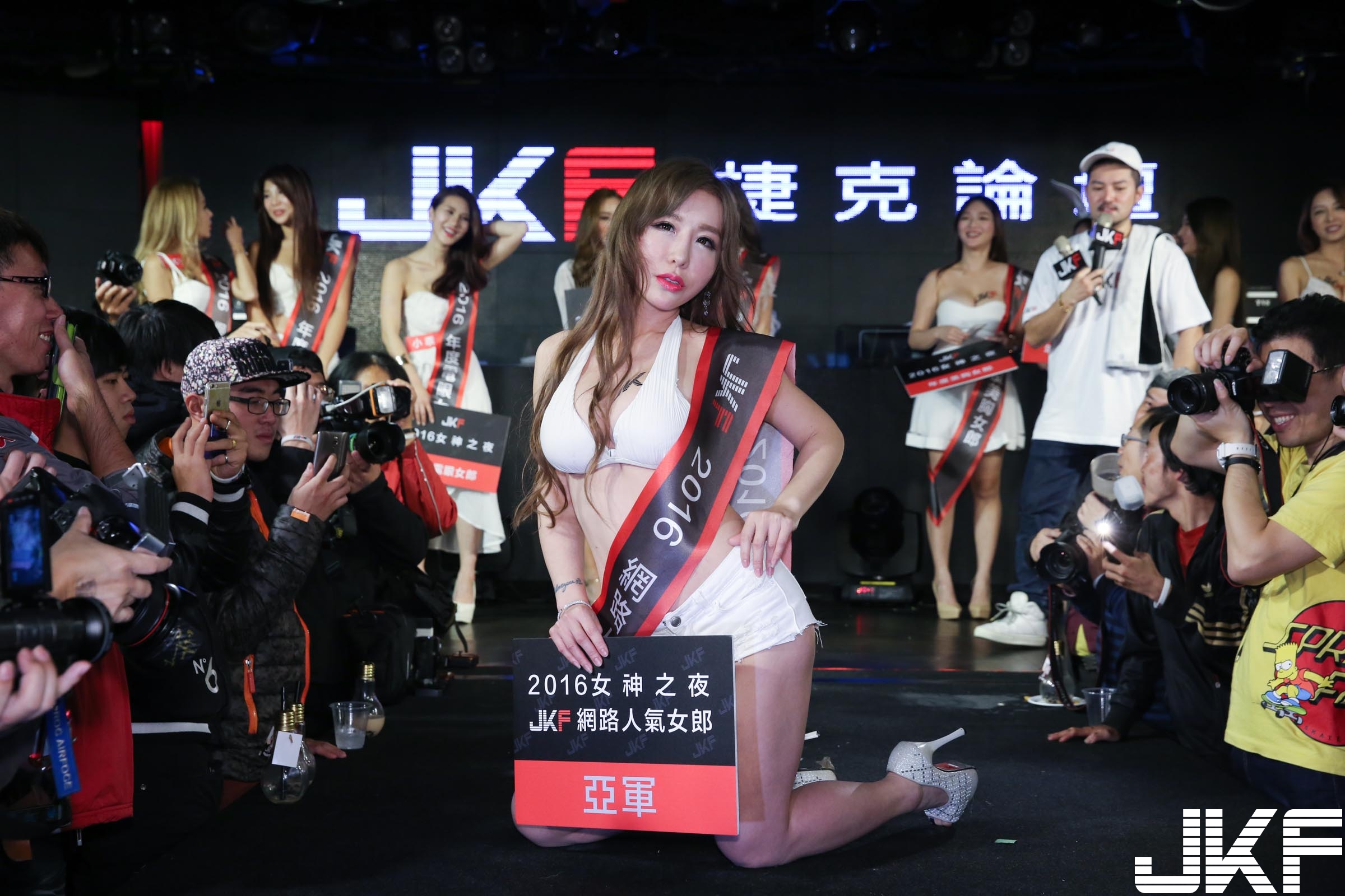 叫我選出「最佳JKF女郎」實在太為難了　十位佳麗後台美照讓人噴鼻血！