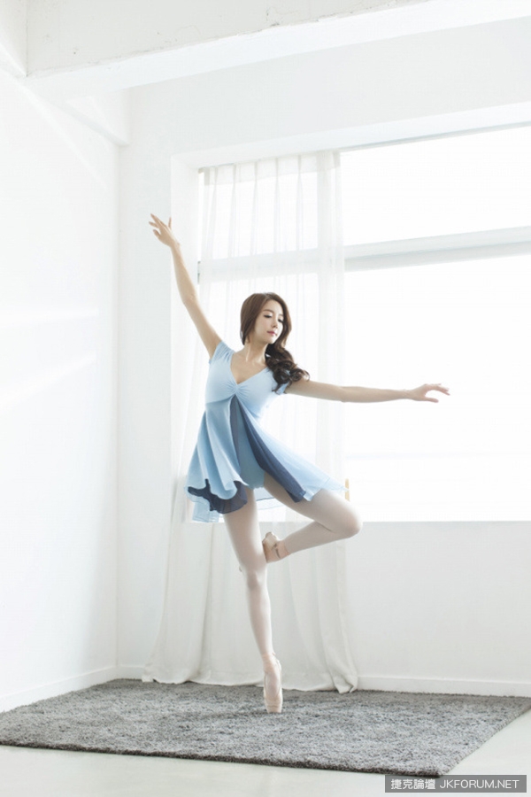 男人的夢幻！韓國芭蕾舞老師無意間上電視，節目撥出後網友直喊「太美了」瘋狂肉搜她！
