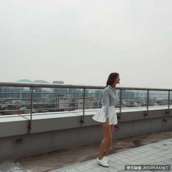 韓國歐爸們的新一代理想型是她！外表出眾身材也一流，突然爆紅她坦承「非常受寵若驚」